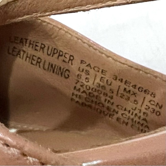 NWOT Nude Leather Asymmetrical Pointed Toe Mary Jane Page Kitten Heels Pumps - Picture 9 of 9